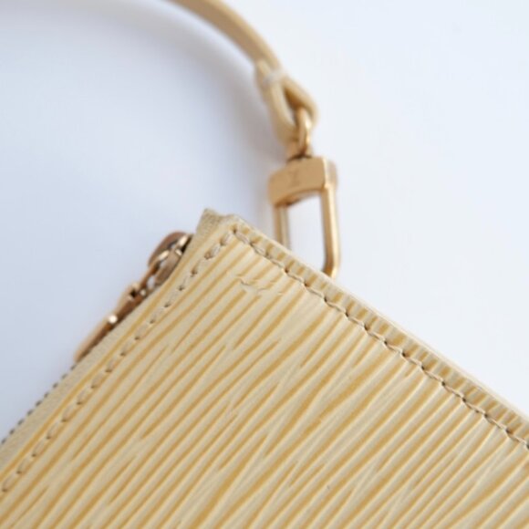 Authentic Preowned Louis Vuitton Beige Epi Leather Pochette Shoulder Bag - Picture 8 of 14